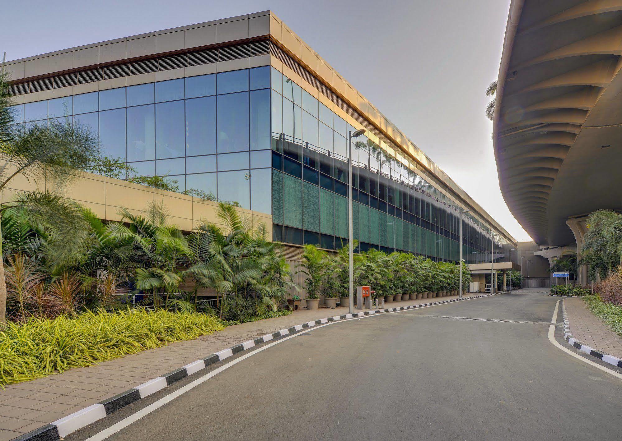 Niranta Transit Hotel Mumbai Airport - At Arrivals Eksteriør bilde